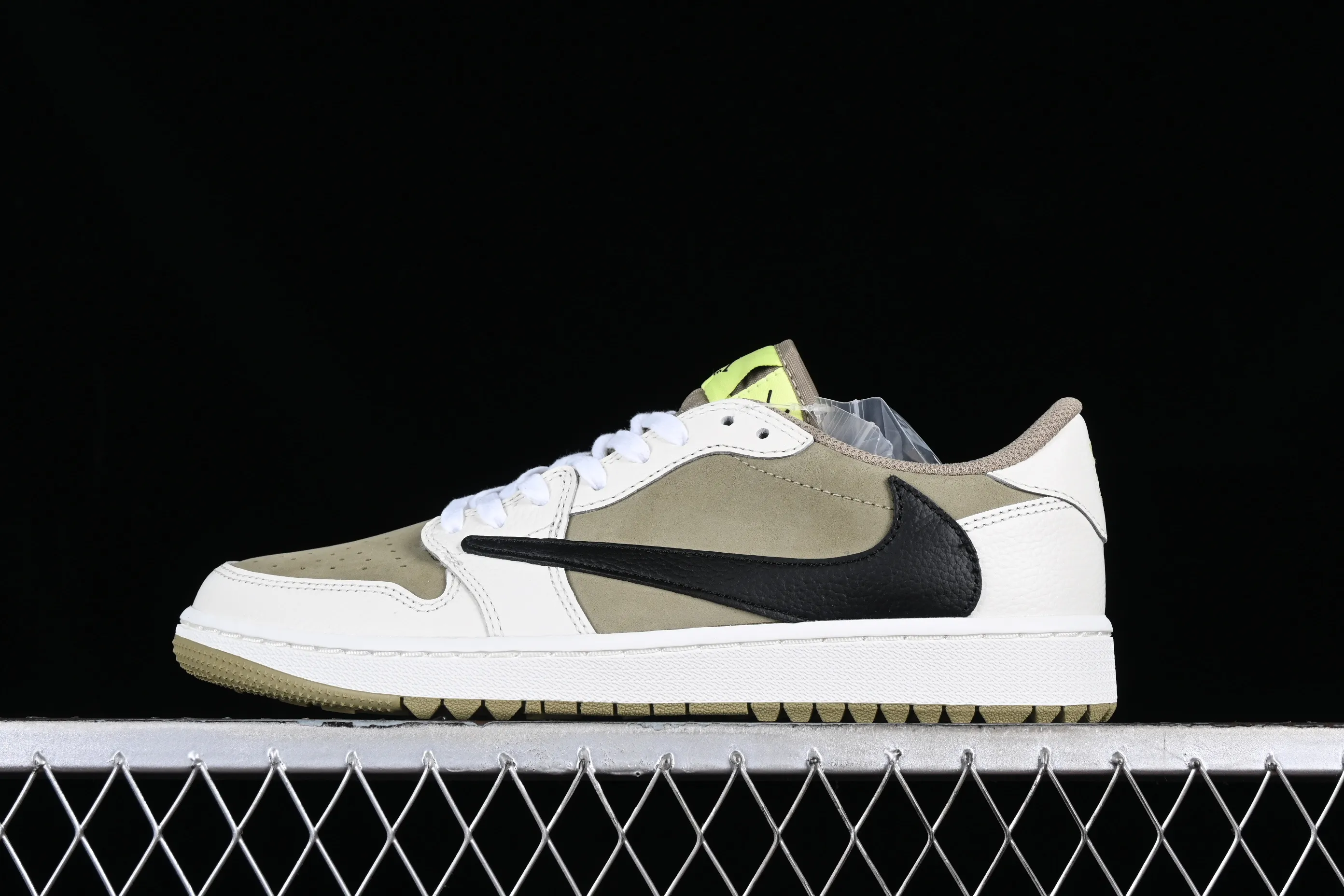 All Categories Air Jordan Jordan Series Basketball Shoes Air Jordan 1 Low LW Version Travis Scott x Air Jordan 1 Low G NRC AJ1 Joe 1 Joint Undercut FZ3124-200